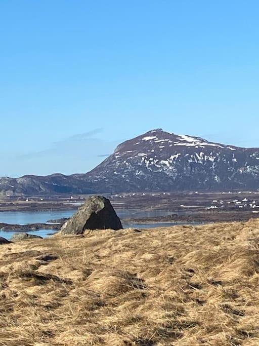 Ett Roms Leilighet Vestvagoy Gravdal  Exterior photo